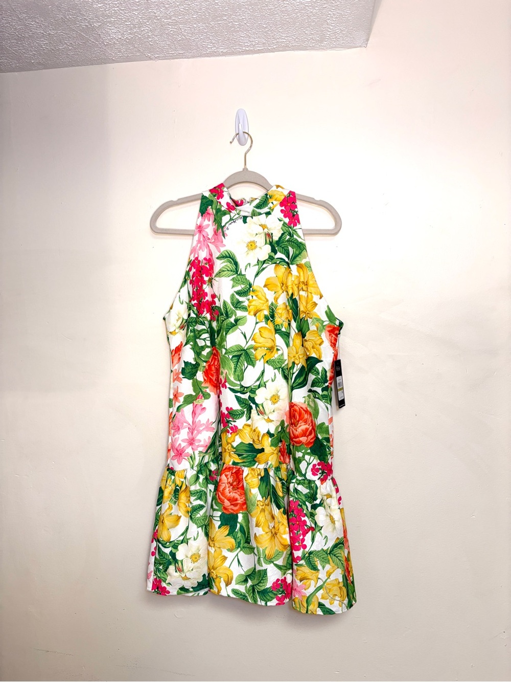 Karl Lagerfeld Women's Floral Halter Dress in White, Yellow, Pink, Green Size 14 - Picture 3 of 14